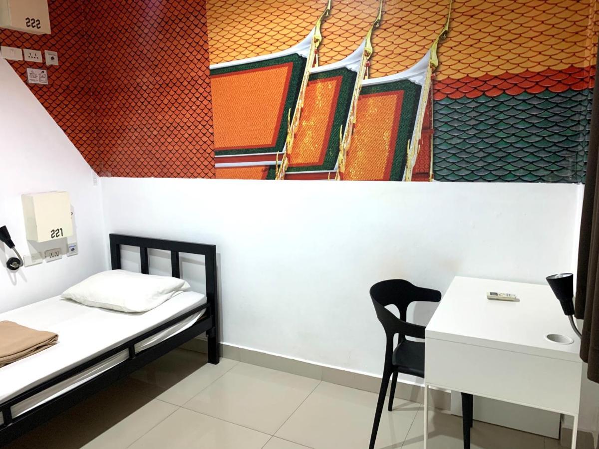 Everyday Bangkok Hostel Buitenkant foto
