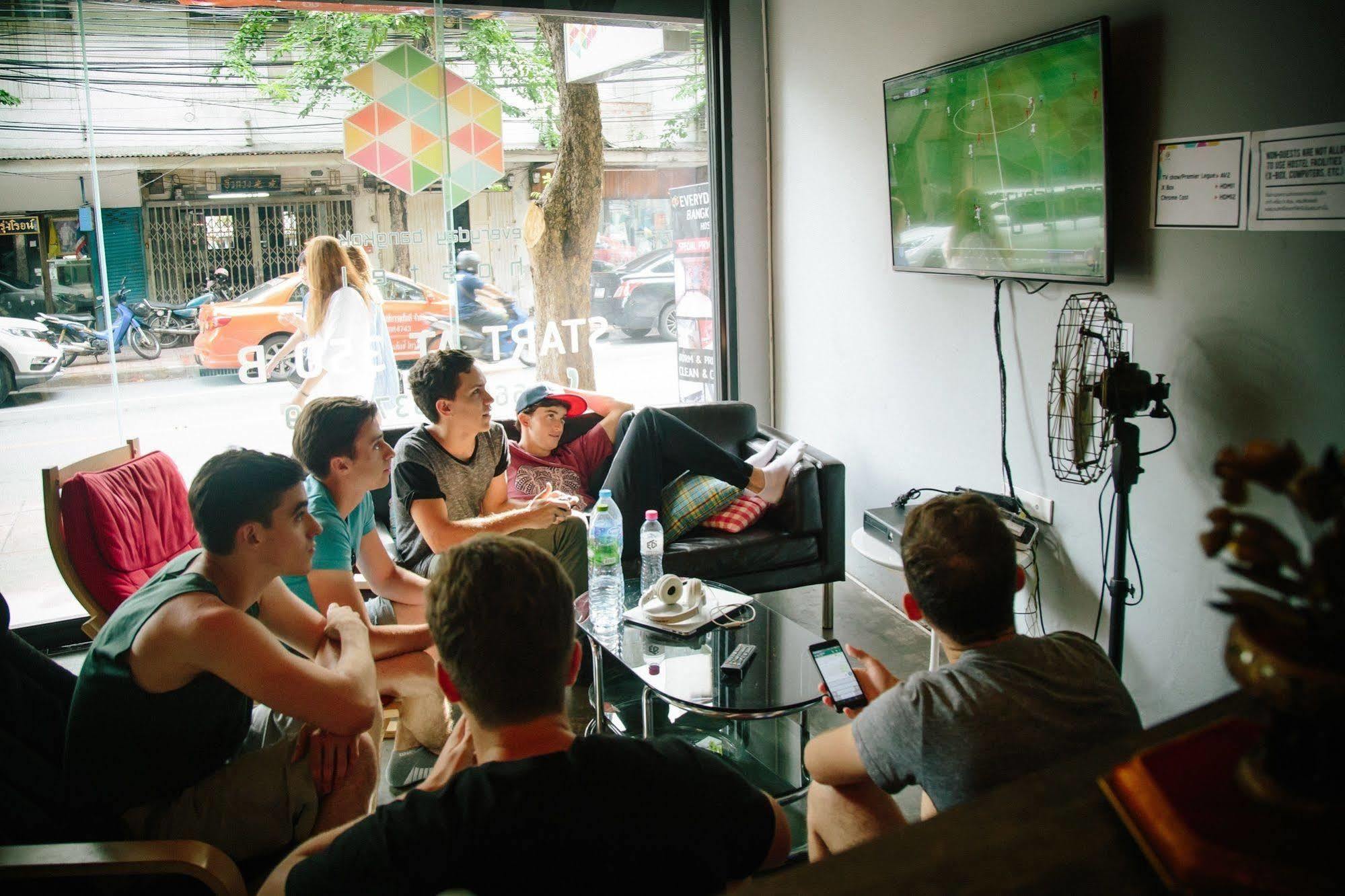 Everyday Bangkok Hostel Buitenkant foto