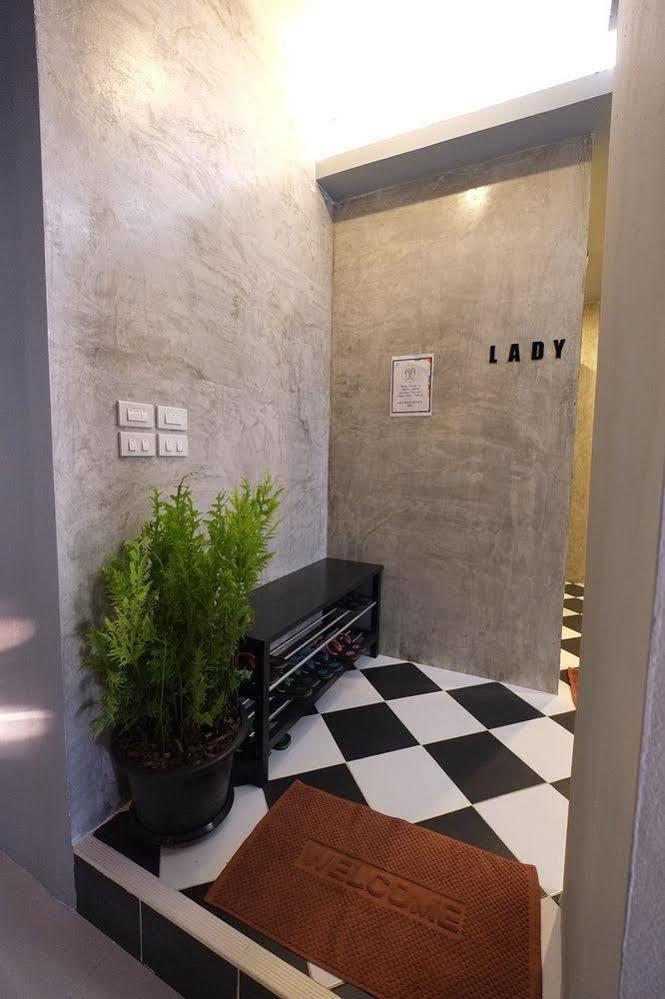 Everyday Bangkok Hostel Buitenkant foto
